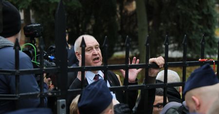Święczkowski wyszedł do protestujących. "Berek nie został dopuszczony"