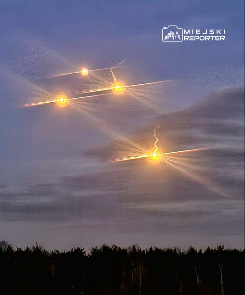 Warszawa: Jasne światła nad miastem. Wyjaśniamy, czym były