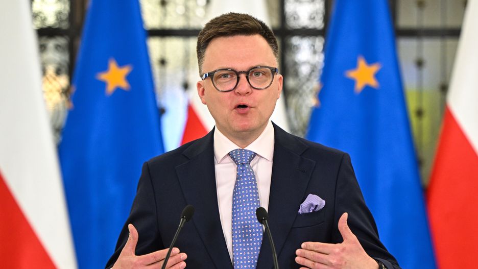 Warszawa, 08.05.2024. Marszałek Szymon Hołownia na konferencji prasowej przed posiedzeniem Sejmu w Warszawie, 8 bm. Sejm rozpoczyna trzydniowe posiedzenie. (ad) PAP/Radek Pietruszka