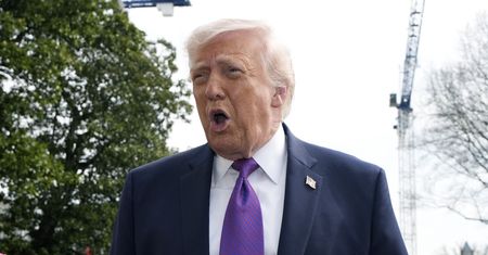 "Zarabiamy dużo pieniędzy". Trump ws. Iranu i rynku ropy