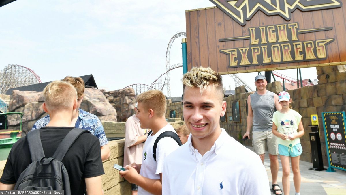 Energylandia - nowe atrakcje dla odwiedzaj?cychFot. Artur Barbarowski/East News, Zator, 14.07.2021. Park rozrywki Energylandia w Zatorze. Oficjalne otwarcie nowej, szostej strefy  Aqualantis  wraz z super szybkim Double Launch Coasterem Abyssus oraz wystrzalowym Roller Coasterem Ekipy Friza.N/z: Karol Wisniewski FrizArtur Barbarowski