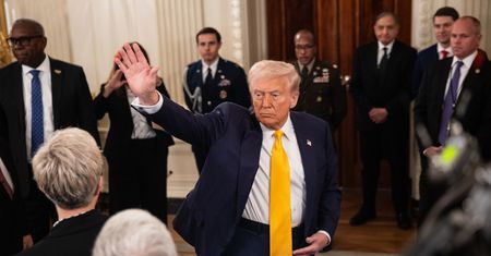 Boją się wycieków. Sojusznicy nie chcą się dzielić z Trumpem
