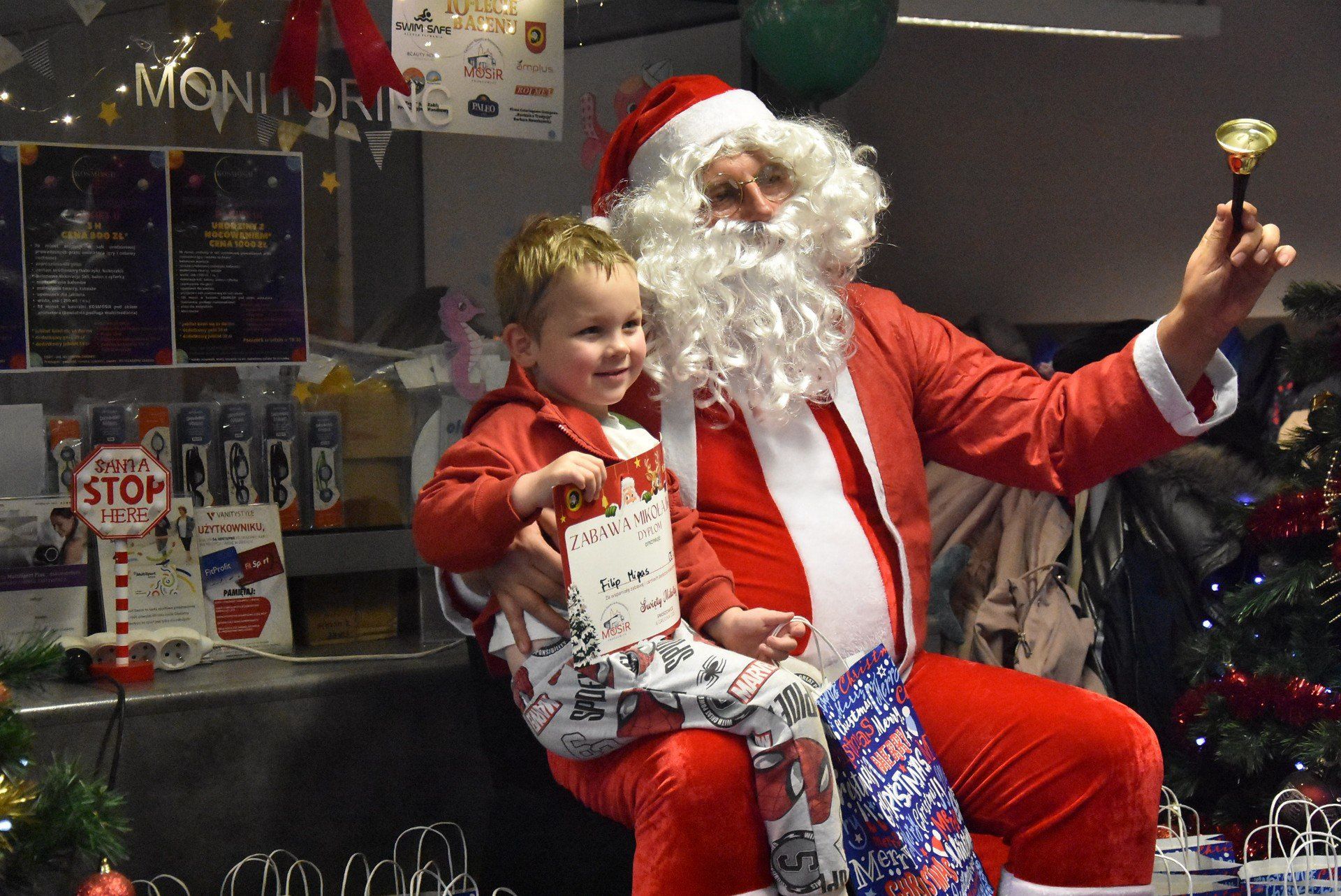 Urodzinowa impreza na pływalni w Proszowicach