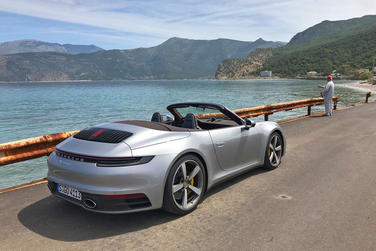 Pierwsza jazda Porsche 911 Cabrioletem: wersja 992, poprawiona