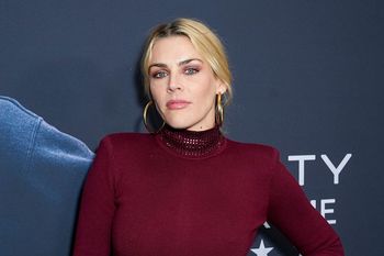 Lekarz zbagatelizował objawy. Busy Philipps zachorowała na nowotwór