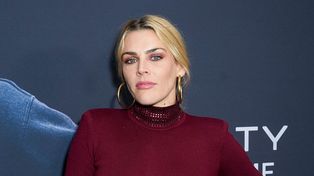 Lekarz zbagatelizował objawy. Busy Philipps zachorowała na nowotwór