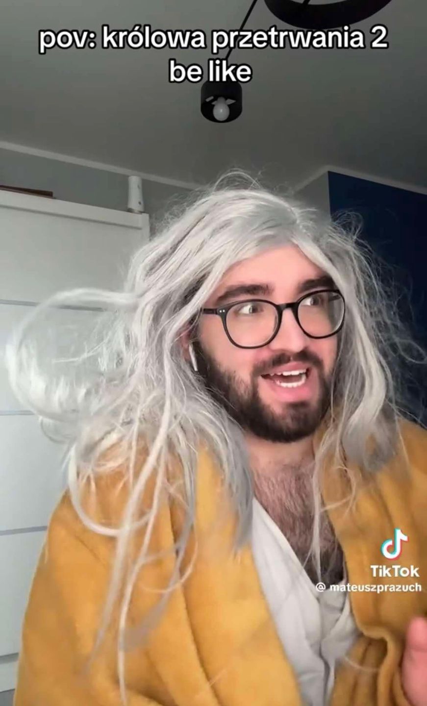 Parodiował Viki Gabor, teraz wziął się za "królowe przetrwania"