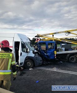 Wrocław. Poważny wypadek na Wschodniej Obwodnicy Wrocławia. Cztery osoby poszkodowane