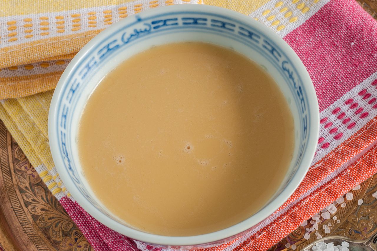 Ten napój stawia na nogi lepiej niż kawa. Rozgrzewa, wzmacnia i dodaje sił na długie godziny