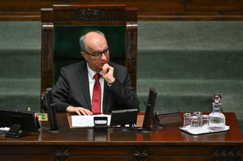 Spór o "polski SAFE". Sejm wstrzymuje procedowanie