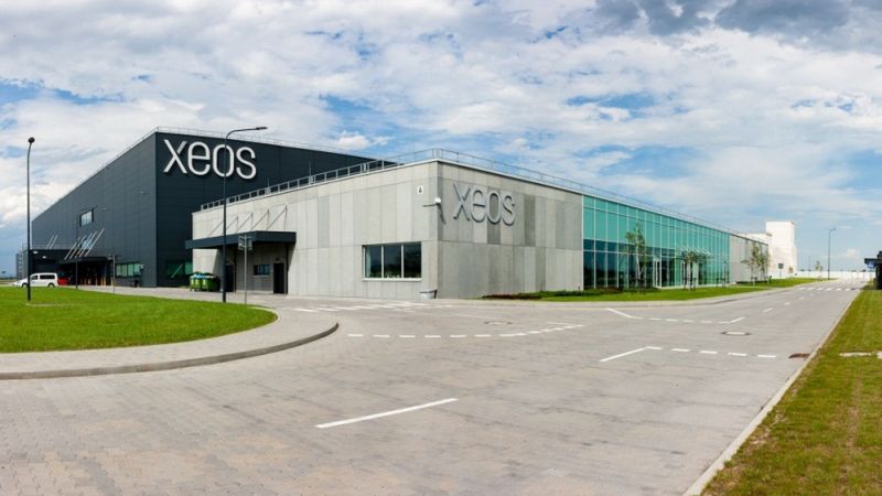 XEOS