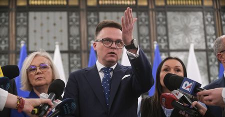 Hołownia o prezydenturze. "To jak z konklawe"