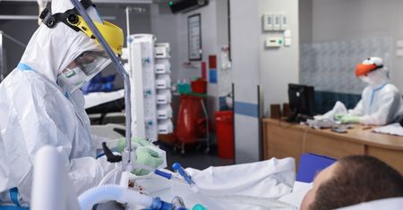 Koronawirus w Polsce. Nowy rekord. Lekarz: żarty się skończyły