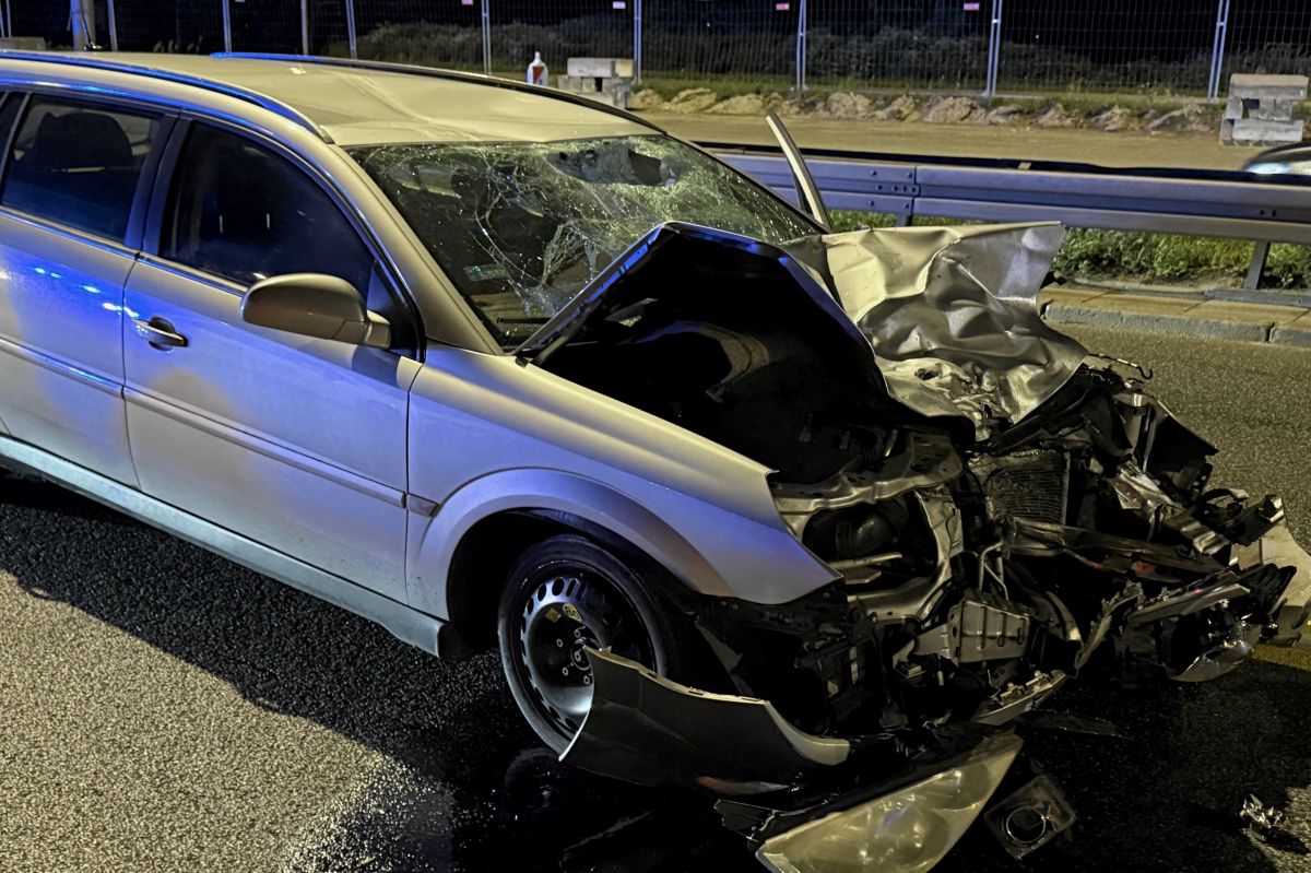Tragiczny wypadek na Wisłostradzie. Śledczy wiedzą już, kto prowadził opla