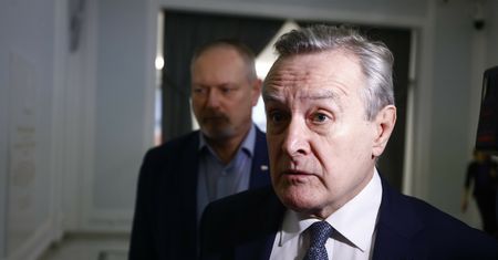 Gliński oburzony konferencją. "Żadnej reakcji", "jak w PRL"