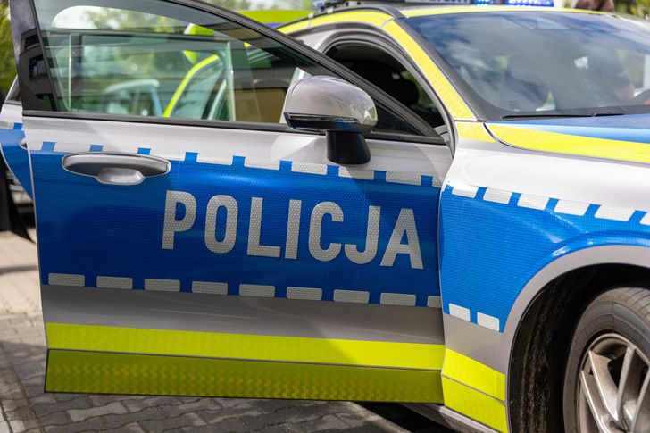 O 53 km/h za szybko na DK74. 30-latek stracił prawo jazdy w Stodołach