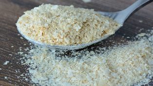 Świetnie zastępują parmezan. Jedz regularnie, a jelita ci podziękują