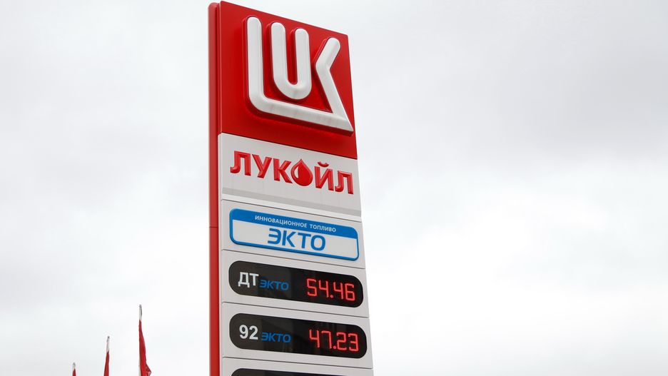 ST  PETERSBURG, RUSSIA - 2022/04/10: Lukoil logo seen outside a petrol station in St. Petersburg, Russia. (Photo by Maksim Konstantinov/SOPA Images/LightRocket via Getty Images)