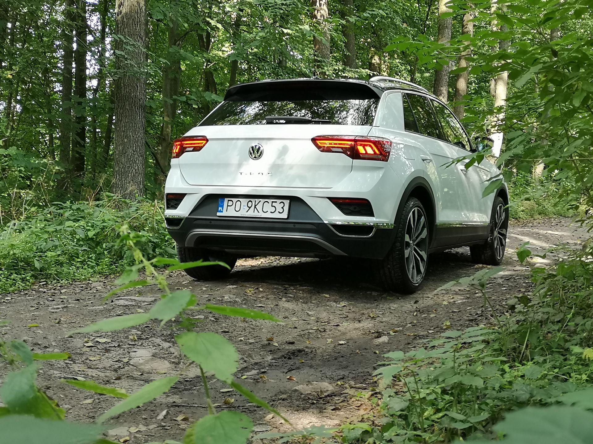Volkswagen T-Roc: System audio Beats i asystent wyjazdu z miejsca parkingowego 17