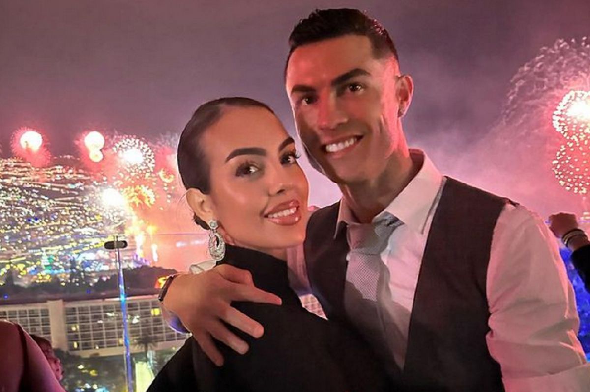 Ronaldo and Rodriguez relive Madrid romance on lavish vacation