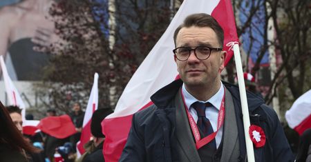 Unijne dotacje na szkolenia w firmie Łukasza Mejzy do zwrotu. A śledztwo do ważniejszej prokuratury
