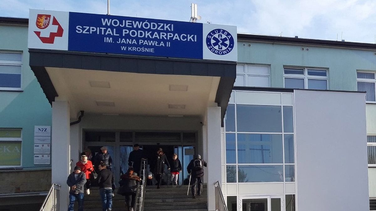 W szpitalu w Krośnie doszło do zwolnienia położnej.