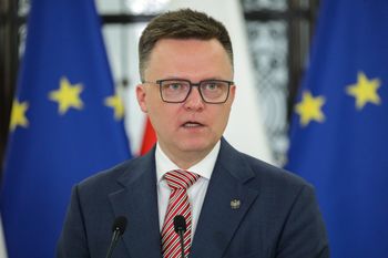 Nowy zarząd Polski 2050. Hołownia wraca do gry