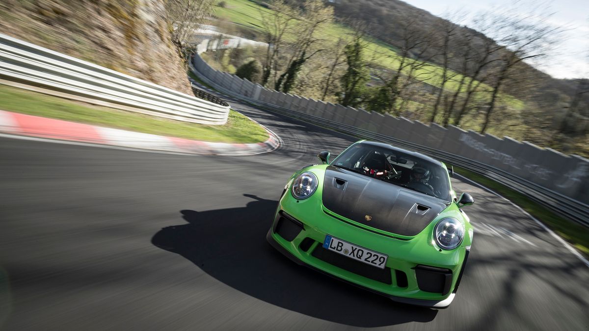 Nie ma samochodu będącego bliżej maszyny wyścigowej, który możecie kupić w salonie.