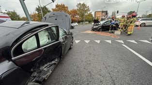Warszawa: Wypadek na skrzyżowaniu. Dwie osoby ranne
