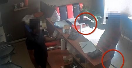Groził sprzedawcy maczetą i pistoletem. Żądał kebaba