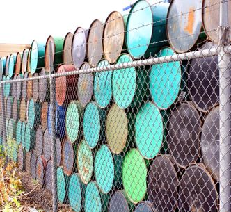 Rynek ropy naftowej przygotowuje się na sezon huraganowy. Co z cenami?