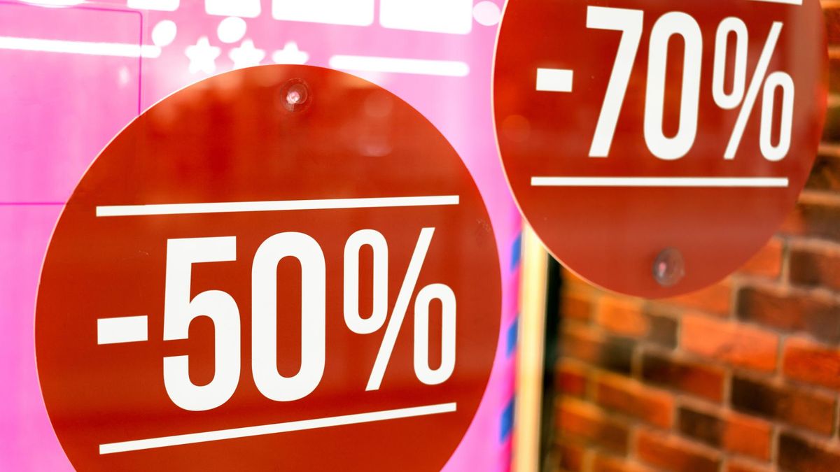 Kupujemy, choć nie potrzebujemy. Sklepy wiedzą, jak nas do tego skłonić