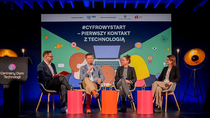 „Stworzyliśmy pokolenie, które nie potrafi się nudzić". Jak pomóc dzieciom odnaleźć się w sieci?