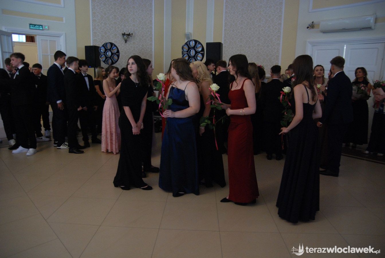 Bal ósmoklasisty Szkoły Podstawowej nr 2