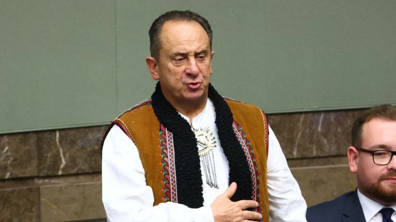 Tadeusza Gut-Mostowy przyszedł do Sejmu w góralskim stroju. Oto majątek "króla Zakopanego"