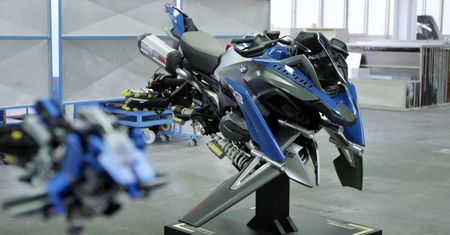 BMW stworzyło latający motocykl inspirowany klockami Lego