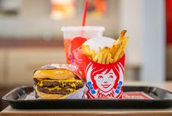 Gigant fast food ma problem. Zamknie kilkaset lokali w USA