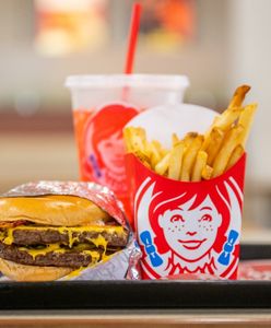 Gigant fast food ma problem. Zamknie kilkaset lokali w USA