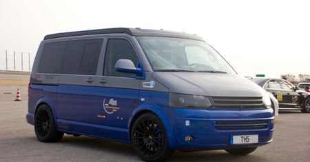 TH Automobile Volkswagen California TH5 Space Camper (2013)