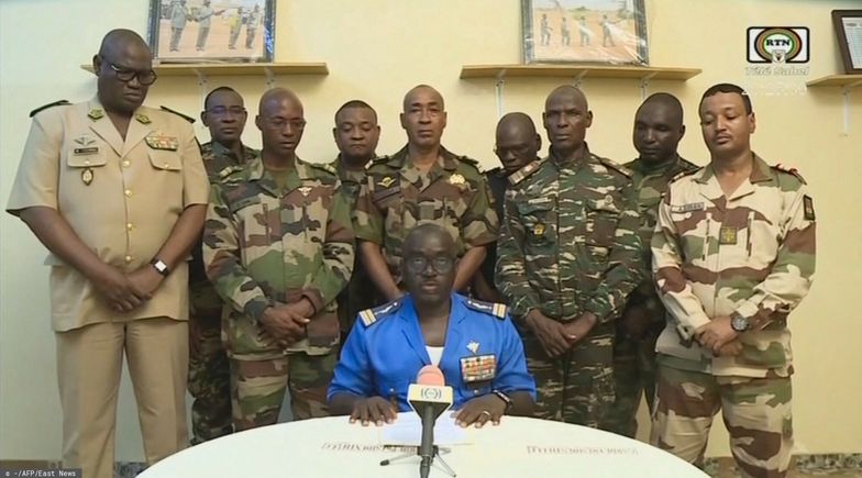 Próba zamachu stanu w Nigrze. Waszyngton apeluje, by uwolnić prezydenta