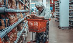 Nie podano ceny, niedozwolone "widełki". Kary dla sklepów i punktów usługowych