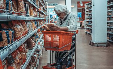 Nie podano ceny, niedozwolone "widełki". Kary dla sklepów i punktów usługowych