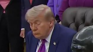 Trump przyłapany? 15-sekundowe nagranie. Biały Dom reaguje