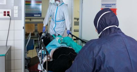 Niezwykłe odkrycie. Znany lek może pomagać na COVID-19