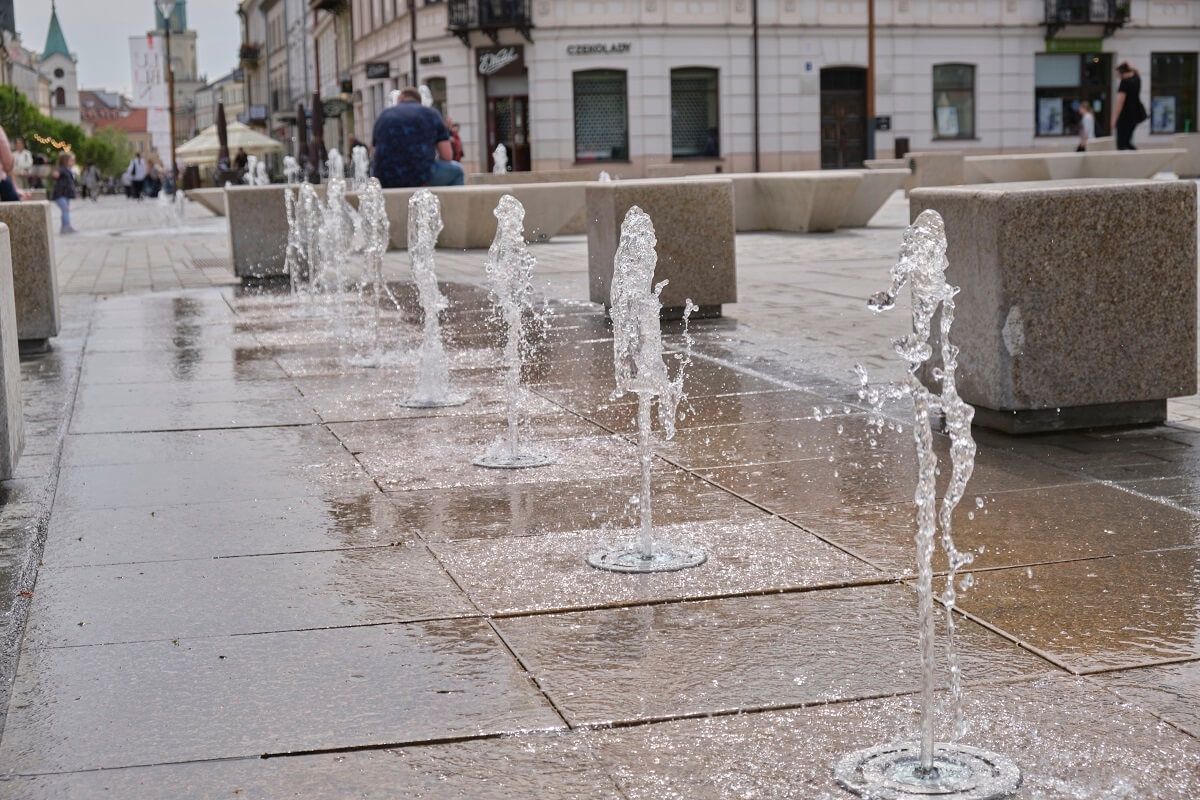 Plac Litewski - fontanna