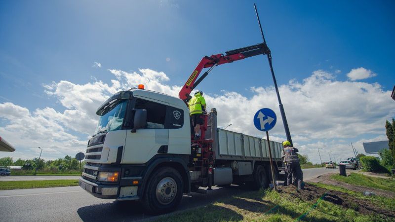 Siemianowice Śl. Trwa wymiana opraw sodowych na ledowe.