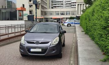 Rzeszów: Zjechał po schodach na parking urzędu. Tak prowadziła nawigacja