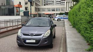 Rzeszów: Zjechał po schodach na parking urzędu. Tak prowadziła nawigacja