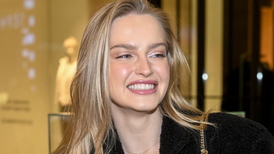 Karolina Pisarek nosi biodrówki 