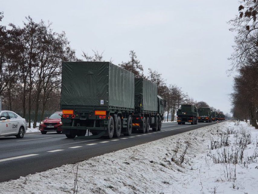 Konwój jedzie w kierunku Warszawy. MON potwierdziło